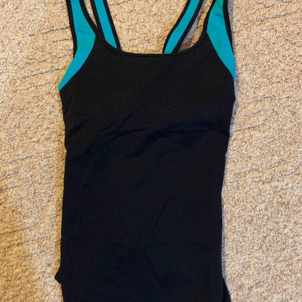 Workout/Yoga/Jogging/ Top - XL